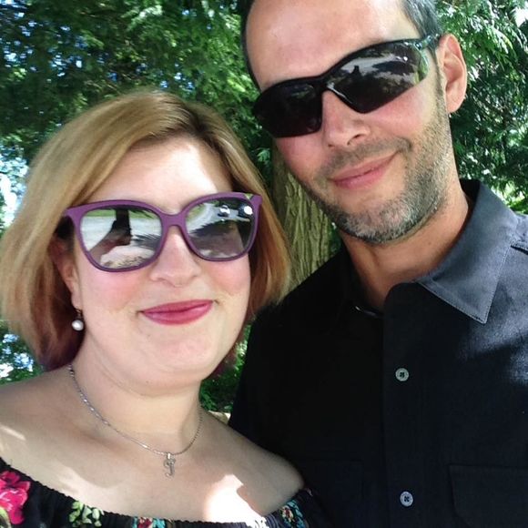 Meet your Posher, Teri - Picture 1 of 1